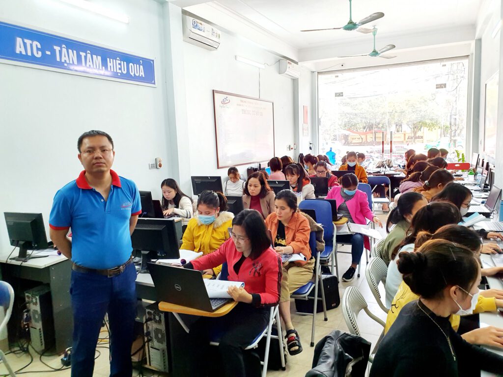 Trung tâm kế toán ở Thanh Hóa Vay vốn nước ngoài không bị khống chế mức trần lãi suất Được hạch toán lãi vay cho người lao động mua hàng