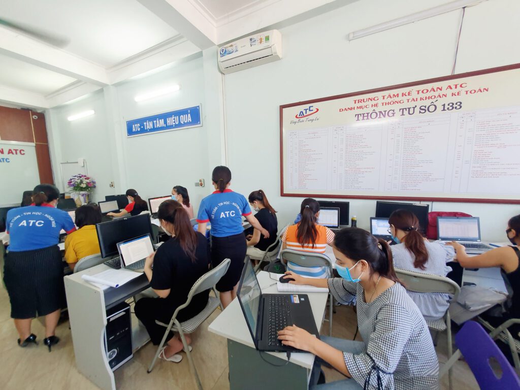 Nơi dạy tin học văn phòng ở Thanh Hóa Bạn đang muốn tìm nơi để học tin học văn phòng tại Thanh Hóa, Có rất nhiều trung tâm dạy ở Thanh Hóa.