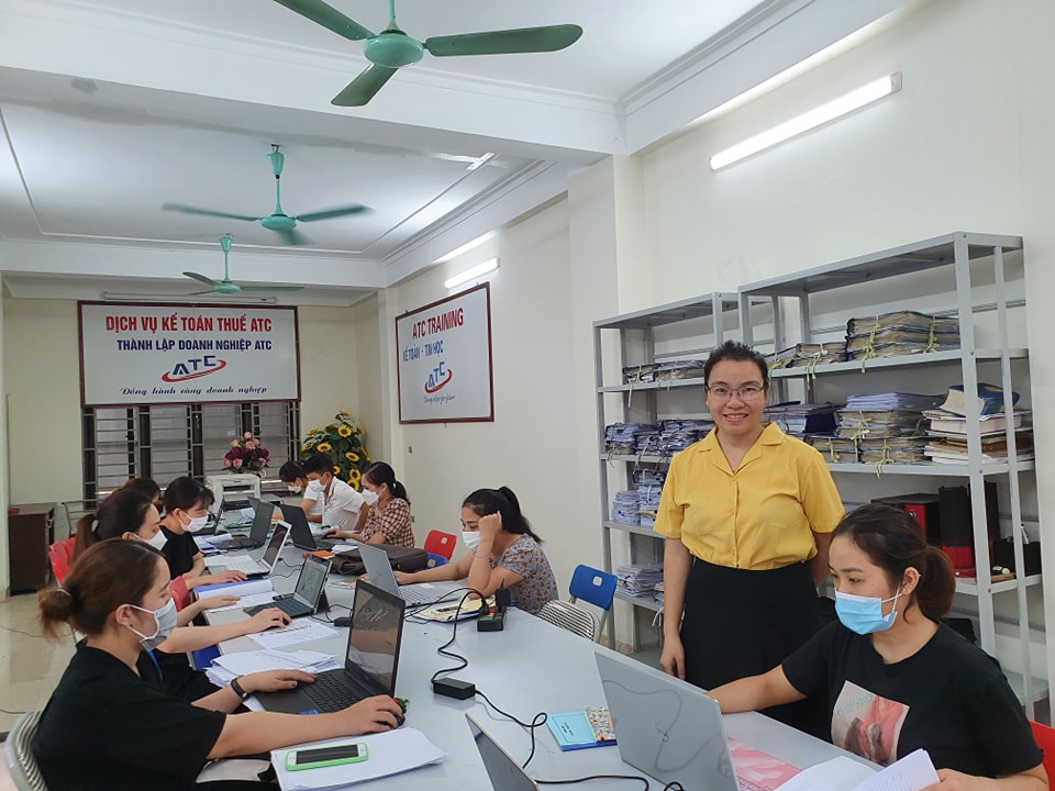 Học kế toán cấp tốc ở Thanh Hóa Trung tâm ATC là địa chỉ đào tạo kế toán thực tế uy tín nhất ở Thanh Hóa. Lúc nào cũng đông đúc học viên.