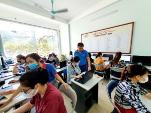 Địa chỉ học kế toán tại Thanh Hóa Có người vượt hàng trăm cây số từ các huyện Lang Chánh, Bá Thước về đây để đăng ký khóa học của ATC.