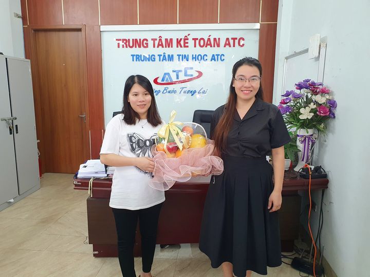 Học tin học ở Thanh Hóa MẸ BẦU HÀNG NGÀY VƯỢT 25KM TỪ HÀ TRUNG đến học tin học tại ATC... Bạn theo trọn khóa cho đến ngày sắp sinh, bởi