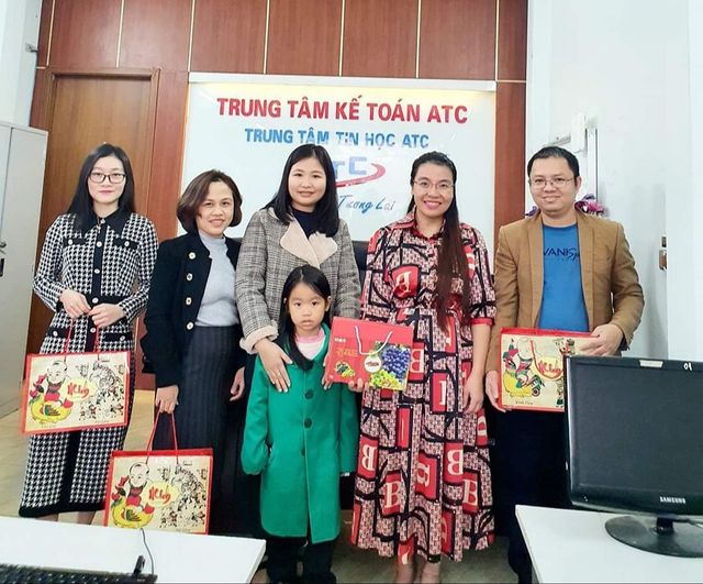 Trung tam ke toan o thanh hoa THẦY CÔ ATC DÀNH CẢ THANH XUÂN ĐỂ NHẬN QUÀ TẾT CỦA HỌC VIÊNPhải trao đi GIÁ TRỊ và CHẤT LƯỢNG thì mới