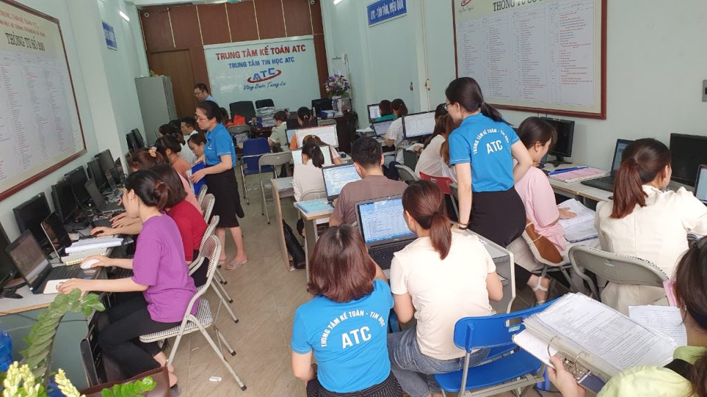 Học tin học văn phòng ở Thanh Hóa Các bạn biết các nhà khoa học khác chúng ta điểm nào không? Đó là trong đầu họ là một vạn câu hỏi vì