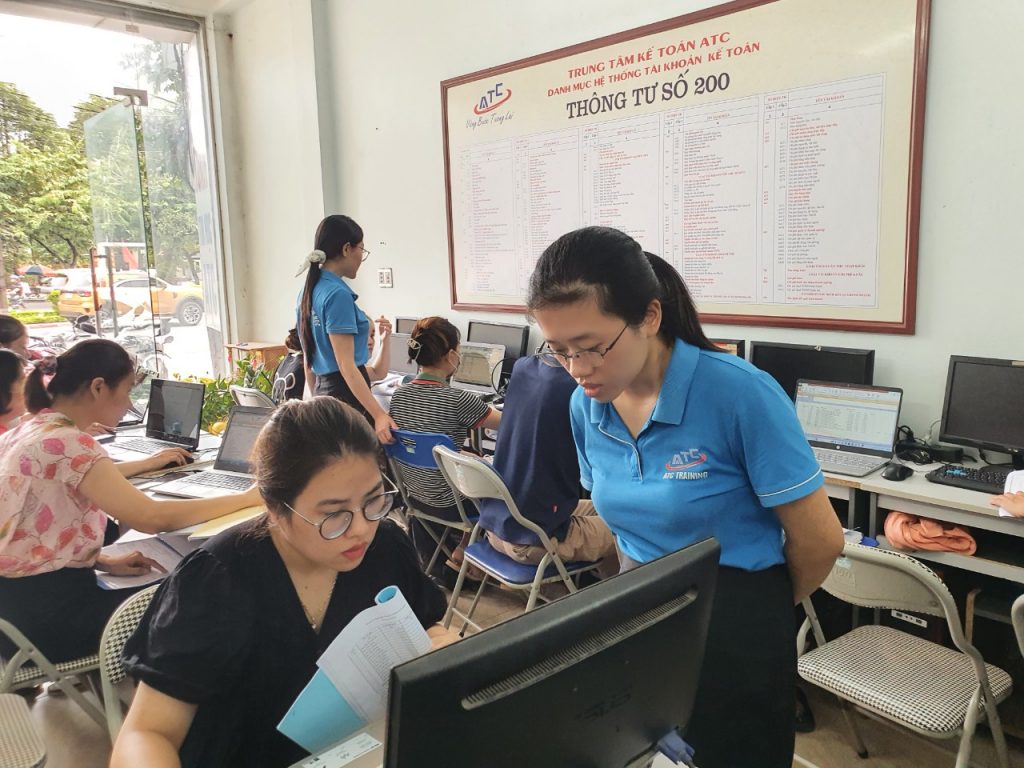 Trung tâm tin học ở Thanh Hóa Trong CV xin việc, người trẻ luôn tự tin ghi thành thạo kỹ năng tin học văn phòng nhưng thực tế chỉ giỏi