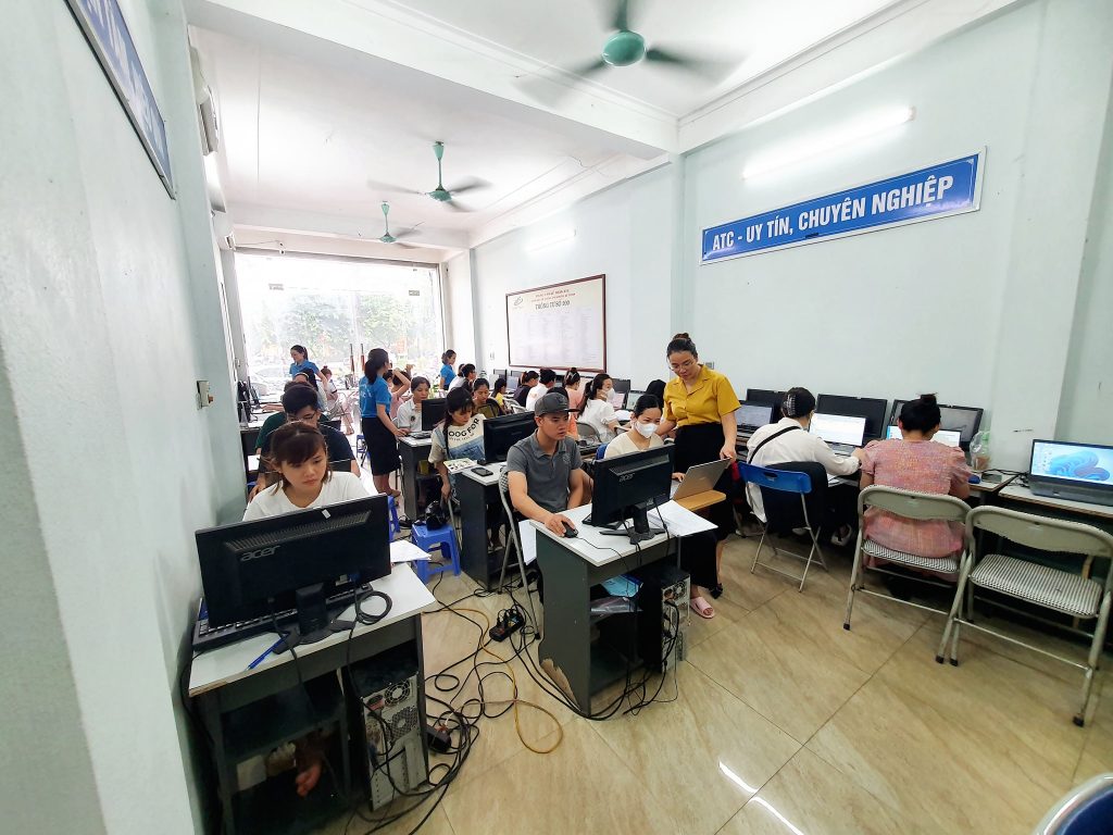 Lớp học kế toán tổng hợp ở Thanh Hóa LỆ PHÍ MÔN BÀI 2024 - CÔNG VIỆC ĐẦU TIÊN TRONG NĂM MỚI KẾ TOÁN CẦN PHẢI NHỚ.
