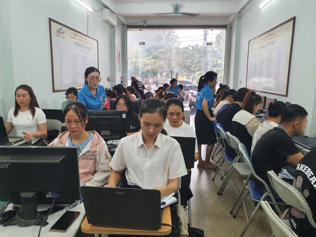 Học tin học văn phòng tại Thanh Hóa Để mở bàn phím ảo trên windows nhanh chóng, bạn hãy dùng một trong bốn cách sau:Mở bàn phím ảo bằng 