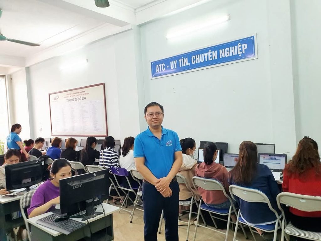 Học tin học thực hành ở thanh hóa Để in truyện tranh trên giấy in a4, bạn hãy thử ngay cách làm sau đây nhé!Đối với máy in không hỗ trợ in 2