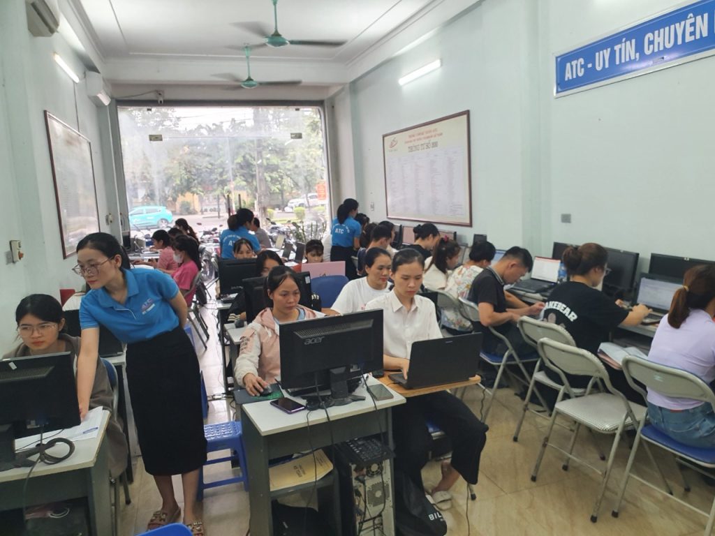 Học tin học cấp tốc ở thanh hóa Làm thế nào để in ¼ giấy in A4, bạn hãy thử làm theo cách sau đây nhé!Đối với wordCách in 1/4 giấy A4 