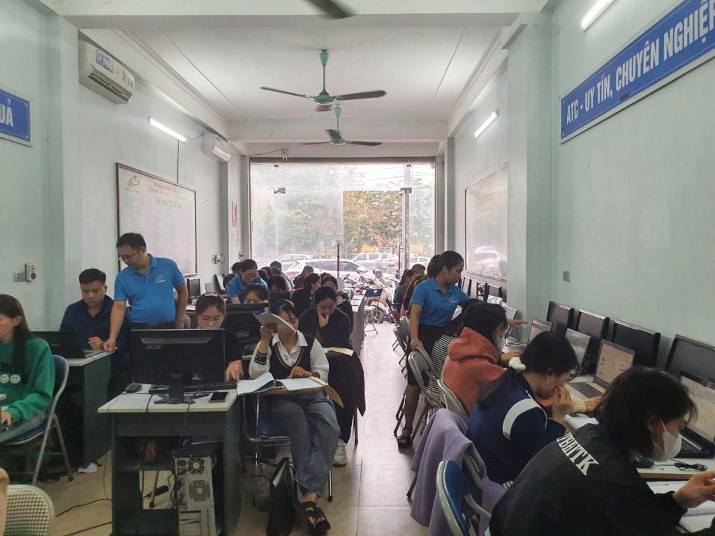 Học tin học thực hành tại thanh hóa Gian Nan Tạc Nên Vẻ VangCuộc sống chẳng phải lúc nào cũng bằng phẳng, sẽ có những ngày bạn cảm thấy