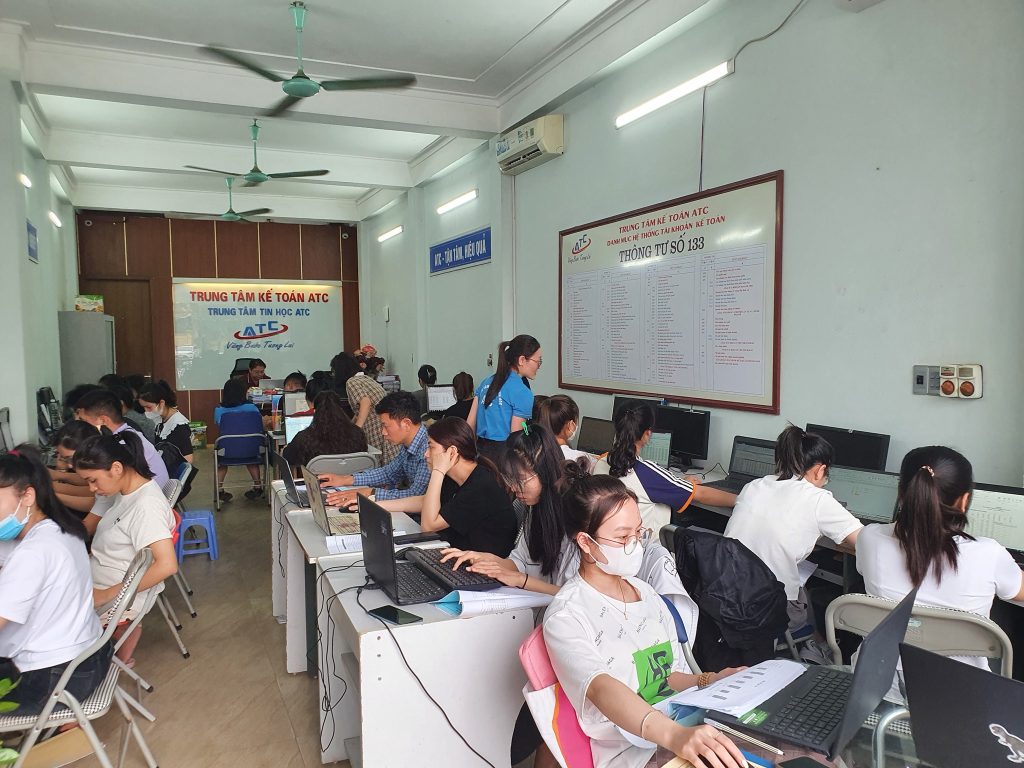 Học tin học cấp tốc ở thanh hóa Bảng trong word của bạn không di chuyển được? Bạn muốn biết cách khắc phục mời bạn tham khảo cách làm 