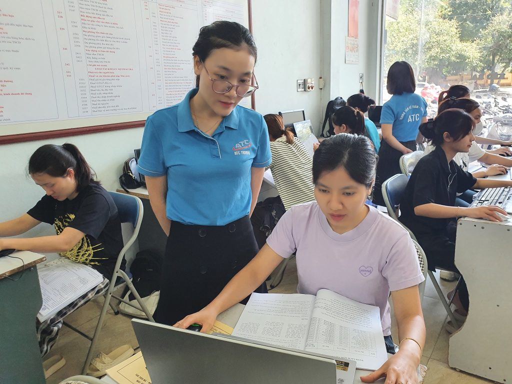 Học tin học văn phòng tại Thanh Hóa Muốn chèn chữ ký vào excel các bạn hãy thực hiện theo các bước sau:Cách tạo chữ ký excelBước 1: 