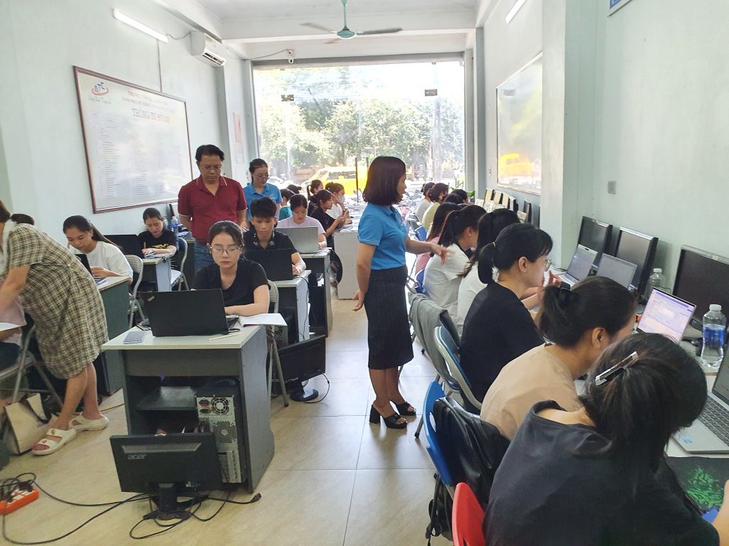 Hoc tin hoc thuc hanh tai thanh hoa “Mọi công việc đáng sợ đều trở nên không có gì đến khi bạn chinh phục nó.Hãy tin, và bạn sẽ 