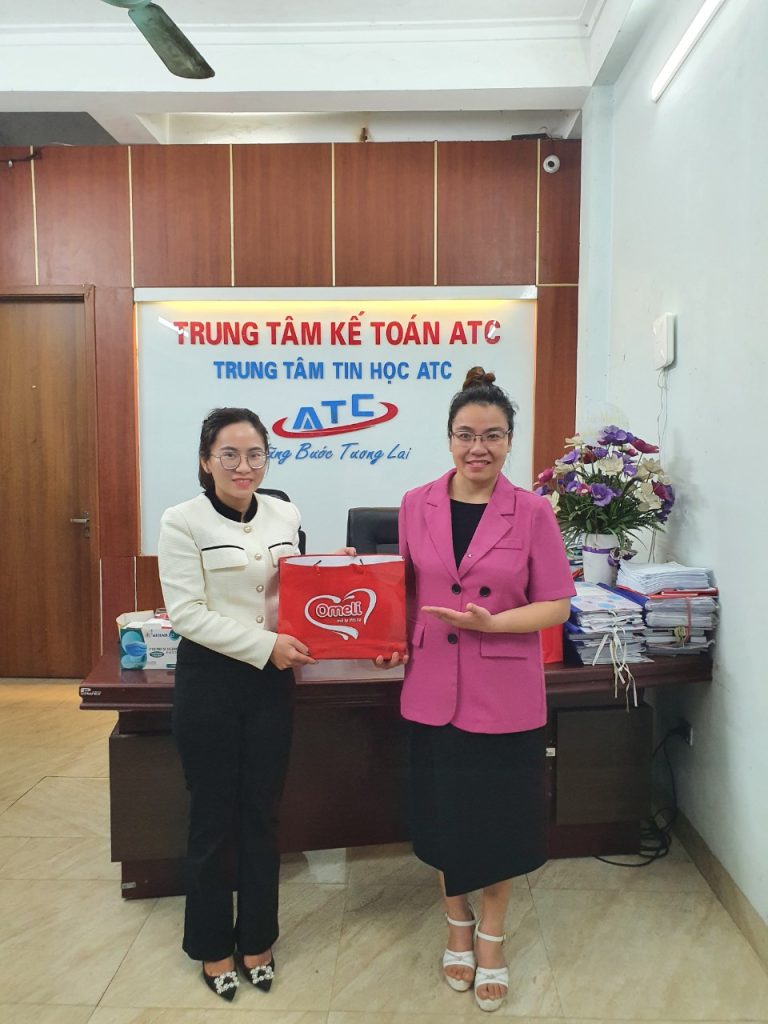 Học kế toán ở thanh hóa Ngày 20/10 – ngày Phụ nữ Việt Nam, là dịp để mỗi chúng ta gửi trọn yêu thương và lòng biết ơn sâu sắc đến