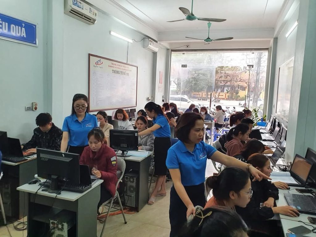 Học tin học văn phòng tại Thanh Hóa Tin Học Văn Phòng Là Gì?Tin học văn phòng là tập hợp các kỹ năng sử dụng máy tính và phần mềm 