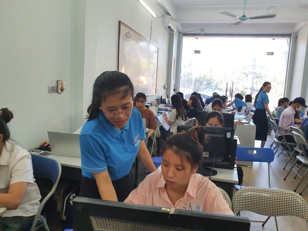 Học tin học ở thanh hóa Khi đang làm việc với Word, không gì gây khó chịu hơn việc lưu file nhưng hệ thống lại bắt buộc lưu với một