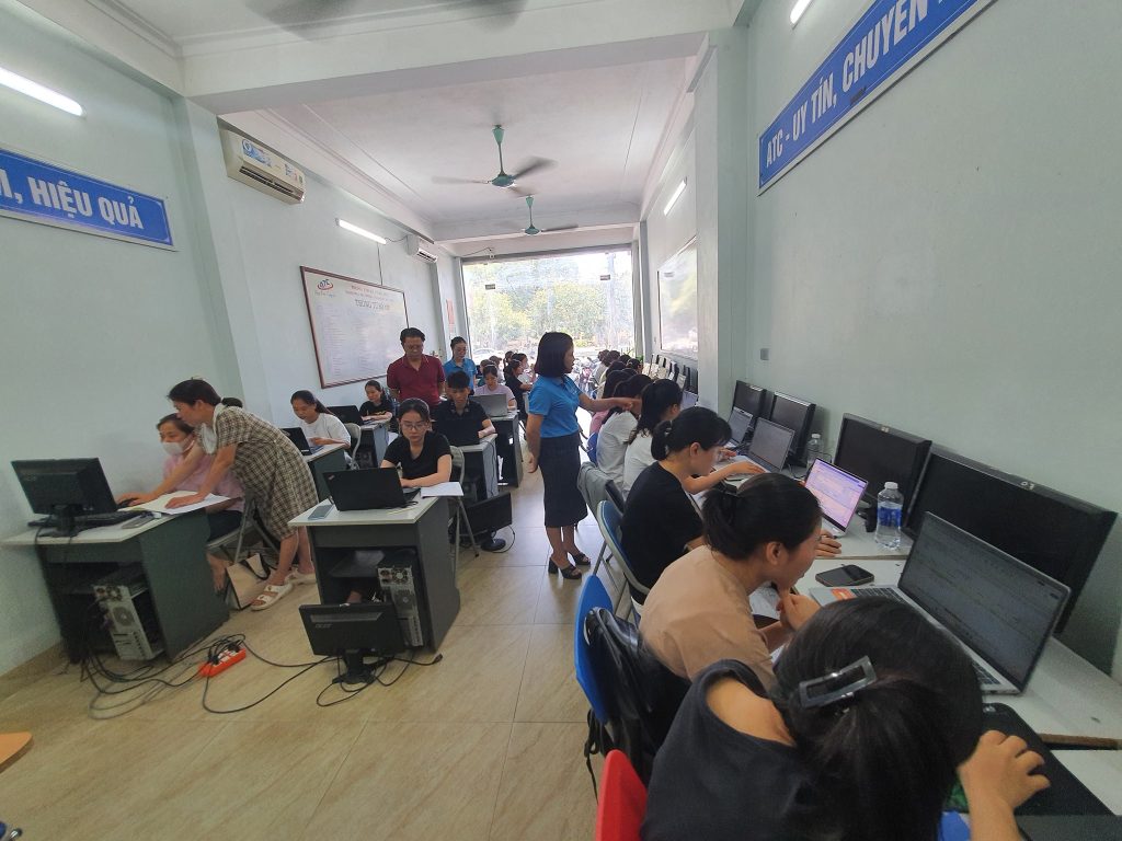 Học tin học văn phòng tại Thanh Hóa Đừng để những giây phút chán nản làm ta chùn bước trên hành trình học tập và phát triển bản thân.