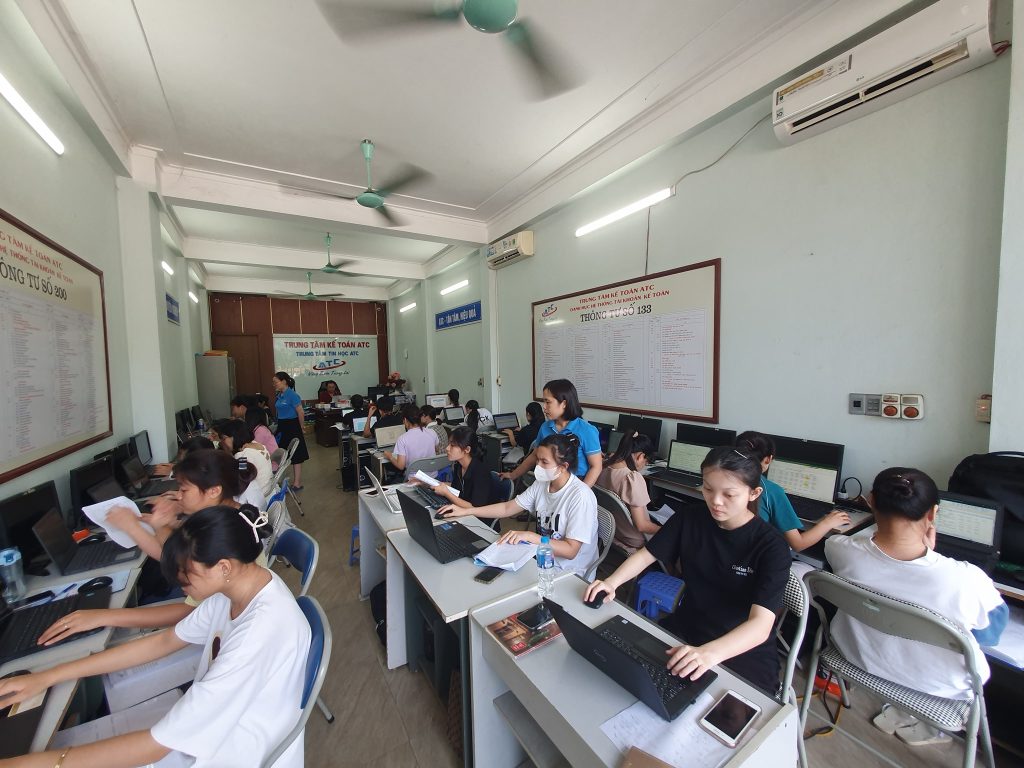 Hoc ke toan thuc te o thanh hoa Phế liệu thu hồi không chỉ xuất hiện tại các doanh nghiệp sản xuất mà còn phát sinh ở nhiều loại 