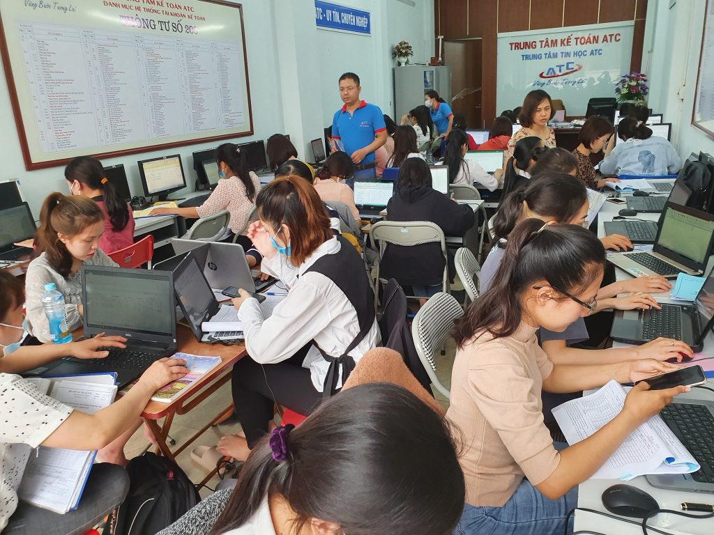 Học kế toán thực hành tại thanh hóa Sau thời gian dài làm việc, nhiều doanh nghiệp thường tổ chức các chương trình du lịch, nghỉ 